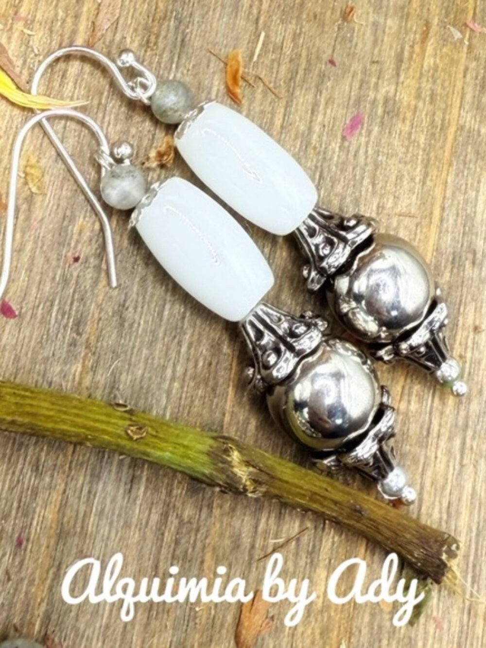 Vintage EARRINGS / Labradorite and silver / HERILOOM